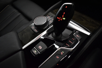 BMW 5シリーズ 530i Mｽﾎﾟｰﾂ 高出力ﾓﾃﾞﾙ ﾊｲﾗｲﾝP 全席ﾋｰﾀｰ付黒革 HUD LEDﾍｯﾄﾞﾗｲﾄ ACC LCW 全面液晶ﾒｰﾀｰ Mｽﾎﾟｰﾂﾌﾞﾚｰｷ ﾀｯﾁﾊﾟﾈﾙ対応iﾄﾞﾗｲﾌﾞHDDﾅﾋﾞﾌﾙｾｸﾞ 3Dﾋﾞｭｰ 車線逸脱&歩行者警告 衝突軽減B 19AW 2年保証