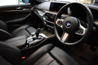 BMW 5シリーズ 530i Mｽﾎﾟｰﾂ 高出力ﾓﾃﾞﾙ ﾊｲﾗｲﾝP 全席ﾋｰﾀｰ付黒革 HUD LEDﾍｯﾄﾞﾗｲﾄ ACC LCW 全面液晶ﾒｰﾀｰ Mｽﾎﾟｰﾂﾌﾞﾚｰｷ ﾀｯﾁﾊﾟﾈﾙ対応iﾄﾞﾗｲﾌﾞHDDﾅﾋﾞﾌﾙｾｸﾞ 3Dﾋﾞｭｰ 車線逸脱&歩行者警告 衝突軽減B 19AW 2年保証