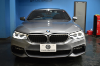 BMW 5シリーズ 530e Mｽﾎﾟｰﾂ PHEV ｻﾝﾙｰﾌ ﾊｲﾗｲﾝP 全席ﾋｰﾀｰ付黒革 Mｽﾎﾟｰﾂﾌﾞﾚｰｷ LEDﾍｯﾄﾞﾗｲﾄ ACC HUD 車線変更&逸脱&歩行者警告 衝突軽減B ｼﾞｪｽﾁｬｰC付ﾀｯﾁﾊﾟﾈﾙHDDﾅﾋﾞﾌﾙｾｸﾞ 全周囲ｶﾒﾗ3Dﾋﾞｭｰ 液晶ﾒｰﾀｰ 電動ﾄﾗﾝｸ 19AW 2年保証