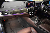 BMW 5シリーズ 523d ﾂｰﾘﾝｸﾞ Xﾄﾞﾗｲﾌﾞ Mｽﾎﾟｰﾂ ｴﾃﾞｨｼｮﾝｼﾞｮｲ+ LCI後期 4WD ｴｸｽｸﾙｰｼﾌﾞﾅｯﾊﾟﾚｻﾞｰP ｲﾉﾍﾞｰｼｮﾝP Fﾍﾞﾝﾁ＆全席ﾋｰﾀｰ&ｴｸｽｸﾙｰｼﾌﾞﾅｯﾊﾟ茶革 新ﾃﾞｻﾞｲﾝﾚｰｻﾞｰLEDﾍｯﾄﾞﾗｲﾄ HUD  ﾗｲﾌﾞｺｸﾋﾟｯﾄ ACC HUD LCW 3Dﾋﾞｭｰ ﾌﾙｾｸﾞ 2年保証