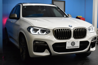 BMW X3 M40d ｾﾚｸﾄ&ﾊｲﾗｲﾝﾊﾟｯｹｰｼﾞ 326馬力 ﾊﾟﾉﾗﾏｻﾝﾙｰﾌ 全席ﾋｰﾀｰ付黒革 ﾊｰﾏﾝｶｰﾄﾞﾝ 21AW 追従ACC HUD ｽﾃｱﾘﾝｸﾞｻﾎﾟｰﾄ ﾀｯﾁﾊﾟﾈﾙﾅﾋﾞ ﾌﾙｾｸﾞ 全周囲ｶﾒﾗ3Dﾋﾞｭｰ LEDﾍｯﾄﾞﾗｲﾄ 電動Rｹﾞｰﾄ ﾜｲﾔﾚｽ充電 液晶ﾒｰﾀｰ 2年保証