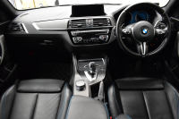 BMW Mシリーズ M2 MDCT 7速DCT LCI後期 ﾋｰﾀｰ付黒革 LEDﾍｯﾄﾞﾗｲﾄ&ﾃｰﾙ ﾀｯﾁﾊﾟﾈﾙHDDﾅﾋﾞ Bｶﾒﾗ ﾘｱPDC 19AW 車線逸脱&歩行者警告 衝突軽減ﾌﾞﾚｰｷ ｶｰﾎﾞﾝｲﾝﾃﾘｱ 2年保証
