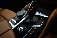 BMW 5シリーズ 530e Mｽﾎﾟｰﾂ ｴﾃﾞｨｼｮﾝｼﾞｮｲ+ LCI後期 PHEV 全席ﾋｰﾀｰ付茶革 新ﾃﾞｻﾞｲﾝLEDﾍｯﾄﾞﾗｲﾄ 可変ｻｽﾍﾟﾝｼｮﾝ ﾗｲﾌﾞｺｸﾋﾟｯﾄ ACC HUD LCW ﾀｯﾁﾊﾟﾈﾙﾅﾋﾞ3Dﾋﾞｭｰ全周囲ｶﾒ ﾌﾙｾｸﾞ 電動ﾄﾗﾝｸ 2年保証