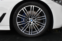 BMW 5シリーズ 530i Mｽﾎﾟｰﾂ ｲﾉﾍﾞｰｼｮﾝ＆ﾊｲﾗｲﾝP ｻﾝﾙｰﾌ 液晶ﾒｰﾀｰ  高出力ﾓﾃﾞﾙ  全席ﾋｰﾀｰ付黒革 HUD LEDﾍｯﾄﾞﾗｲﾄ 追従ACC 車線変更警告 ﾜｲﾔﾚｽ充電 ｼﾞｪｽﾁｬｰC ﾀｯﾁﾊﾟﾈﾙ対応iﾄﾞﾗｲﾌﾞHDDﾅﾋﾞﾌﾙｾｸﾞ 3Dﾋﾞｭｰ Pｱｼｽﾄﾌﾟﾗｽ 電動ﾄﾗﾝｸ 2年保証