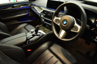 BMW 6シリーズ 630iｸﾞﾗﾝﾂｰﾘｽﾓ Mｽﾎﾟｰﾂ G32型 ｾﾚｸﾄP ﾊﾟﾉﾗﾏｻﾝﾙｰﾌ LEDﾍｯﾄﾞﾗｲﾄ 追従ACC ﾊｰﾏﾝｶｰﾄﾞﾝｻｳﾝﾄﾞ 全席ﾋｰﾀｰ付黒革 HUD 衝突軽減ﾌﾞﾚｰｷ 車線変更 &逸脱&歩行者警告 ﾀｯﾁﾊﾟﾈﾙﾅﾋﾞ 全周囲ｶﾒﾗ3Dﾋﾞｭｰ 液晶ﾒｰﾀｰ  電動Rｹﾞｰﾄ 4ｿﾞｰﾝAC 2年保証