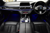 BMW 7シリーズ 740i Mｽﾎﾟｰﾂ LCI後期 1ｵｰﾅｰ ｲﾉﾍﾞｰｼｮﾝP ｻﾝﾙｰﾌ BMWﾚｰｻﾞｰLED 全席ﾋｰﾀｰ&前席ﾍﾞﾝﾁﾚｰｼｮﾝ付黒革 ACC HUD BMWﾗｲﾌﾞｺｯｸﾋﾟｯﾄ ﾀｯﾁﾊﾟﾈﾙﾅﾋﾞ3Dﾋﾞｭｰ ﾌﾙｾｸﾞ ﾊｰﾏﾝｶｰﾄﾞﾝ  液晶ﾒｰﾀｰ 20AW 車線変更&逸脱&歩行者警告 衝突軽減ﾌﾞﾚｰｷ 2年保証