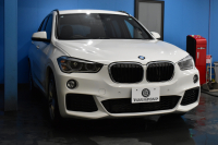 BMW X1 Xﾄﾞﾗｲﾌﾞ20i Mｽﾎﾟｰﾂ 中期ﾓﾃﾞﾙ 4WD ﾋｰﾀｰ付黒革 ｱﾄﾞﾊﾞﾝｽﾄﾞｱｸﾃｨﾌﾞｾｰﾌﾃｨ&ｺﾝﾌｫｰﾄP 追従ACC HUD 18AW NEWﾃﾞｻﾞｲﾝﾒｰﾀｰ LEDﾍｯﾄﾞﾗｲﾄ ﾀｯﾁﾊﾟﾈﾙHDDﾅﾋﾞBｶﾒﾗ 前後PDC  衝突軽減B 車線逸脱&歩行者警告 電動Rｹﾞｰﾄ ｽﾏｰﾄｷｰ 2年保証