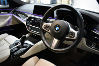 BMW 5シリーズ 530i Mｽﾎﾟｰﾂ 高出力ﾓﾃﾞﾙ ｻﾝﾙｰﾌ ﾃﾞﾋﾞｭｰP 全席ﾋｰﾀｰ付ｱｲﾎﾞﾘｰ革 ｿﾌﾄｸﾛｰｽﾞﾄﾞｱ HUD LEDﾍｯﾄﾞﾗｲﾄ 追従ACC H&Rﾀﾞｳﾝｻｽ LCW 液晶ﾒｰﾀｰ ｼﾞｪｽﾁｬｰ付ﾀｯﾁﾊﾟﾈﾙ対応iﾄﾞﾗｲﾌﾞHDDﾅﾋﾞﾌﾙｾｸﾞ 全周囲ｶﾒﾗ3DﾋﾞｭｰPｱｼｽﾄ 電動ﾄﾗﾝｸ 2年保証