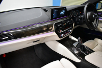 BMW 5シリーズ 530i Mｽﾎﾟｰﾂ 高出力ﾓﾃﾞﾙ ｻﾝﾙｰﾌ ﾃﾞﾋﾞｭｰP 全席ﾋｰﾀｰ付ｱｲﾎﾞﾘｰ革 ｿﾌﾄｸﾛｰｽﾞﾄﾞｱ HUD LEDﾍｯﾄﾞﾗｲﾄ 追従ACC H&Rﾀﾞｳﾝｻｽ LCW 液晶ﾒｰﾀｰ ｼﾞｪｽﾁｬｰ付ﾀｯﾁﾊﾟﾈﾙ対応iﾄﾞﾗｲﾌﾞHDDﾅﾋﾞﾌﾙｾｸﾞ 全周囲ｶﾒﾗ3DﾋﾞｭｰPｱｼｽﾄ 電動ﾄﾗﾝｸ 2年保証