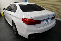 BMW 5シリーズ 530i Mｽﾎﾟｰﾂ 高出力ﾓﾃﾞﾙ ｻﾝﾙｰﾌ ﾃﾞﾋﾞｭｰP 全席ﾋｰﾀｰ付ｱｲﾎﾞﾘｰ革 ｿﾌﾄｸﾛｰｽﾞﾄﾞｱ HUD LEDﾍｯﾄﾞﾗｲﾄ 追従ACC H&Rﾀﾞｳﾝｻｽ LCW 液晶ﾒｰﾀｰ ｼﾞｪｽﾁｬｰ付ﾀｯﾁﾊﾟﾈﾙ対応iﾄﾞﾗｲﾌﾞHDDﾅﾋﾞﾌﾙｾｸﾞ 全周囲ｶﾒﾗ3DﾋﾞｭｰPｱｼｽﾄ 電動ﾄﾗﾝｸ 2年保証