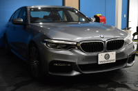 BMW 5シリーズ 530e Mｽﾎﾟｰﾂ PHEV ｲﾉﾍﾞｰｼｮﾝP 全席ﾋｰﾀｰ付黒革 HUD ｱﾀﾞﾌﾟﾃｨﾌﾞLEDﾍｯﾄﾞﾗｲﾄ 追従ACC 車線変更警告 ｼﾞｪｽﾁｬｰC ﾀｯﾁﾊﾟﾈﾙ対応iﾄﾞﾗｲﾌﾞHDDﾅﾋﾞﾌﾙｾｸﾞ 3Dﾋﾞｭｰ Pｱｼｽﾄﾌﾟﾗｽ 電動ﾄﾗﾝｸ  19AW 2年保証