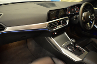 BMW 3シリーズ M340i Xﾄﾞﾗｲﾌﾞ ｲﾉﾍﾞｰｼｮﾝP ﾋｰﾀｰ付黒革 ACC HUD ﾚｰｻﾞｰLEDﾗｲﾄ 可変Mｻｽ 19AW Mｽﾎﾟｰﾂﾌﾞﾚｰｷ ｼﾞｪｽﾁｬｰC付ﾀｯﾁﾊﾟﾈﾙﾅﾋﾞ全周囲ｶﾒ駐車ｱｼｽﾄ ﾊｰﾏﾝｶｰﾄﾞﾝ 側面衝突&車線変更&逸脱警告 2年保証