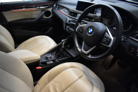 BMW X1 Xdrive18d Xﾗｲﾝ 期間限定特別掲載 4WD ﾊｲﾗｲﾝ&ｺﾝﾌｫｰﾄ&ｱﾄﾞﾊﾞﾝｽﾄﾞｱｸﾃｨﾌﾞｾｰﾌﾃｨP 追従ACC HUD ﾋｰﾀｰ付電動ｵｲｽﾀｰﾚｻﾞｰ LEDﾍｯﾄﾞﾗｲﾄ 18AW 衝突軽減B ﾀｯﾁﾊﾟﾈﾙﾅﾋﾞ Bｶﾒﾗ 前後PDC Pｱｼｽﾄ 電動Rｹﾞｰﾄ ｽﾏｰﾄｷｰ  2年保証