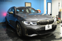 BMW 3シリーズ M340i Xﾄﾞﾗｲﾌﾞ ﾂｰﾘﾝｸﾞ ｲﾉﾍﾞｰｼｮﾝP ﾋｰﾀｰ付黒革Mｽﾎﾟｰﾂｼｰﾄ ACC HUD ﾚｰｻﾞｰLEDﾗｲﾄ 可変Mｻｽ 19AW Mｽﾎﾟｰﾂﾚｯﾄﾞﾌﾞﾚｰｷ ｼﾞｪｽﾁｬｰC付ﾀｯﾁﾊﾟﾈﾙﾅﾋﾞ全周囲ｶﾒﾗ駐車ｱｼｽﾄ ﾊｰﾏﾝｶｰﾄﾞﾝ 側面衝突&車線変更&逸脱警告 2年保証