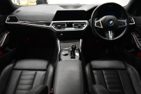 BMW 3シリーズ 330iﾂｰﾘﾝｸﾞ Mｽﾎﾟｰﾂ 高出力 ｲﾉﾍﾞｰｼｮﾝ&ﾊｲﾗｲﾝ&ｻｳﾝﾄﾞ＆ｺﾝﾌｫｰﾄP ﾚｰｻﾞｰLEDﾗｲﾄ ﾋｰﾀｰ付黒革 ACC HUD 19AW Mｽﾎﾟｰﾂﾌﾞﾚｰｷ ﾊﾟｰｷﾝｸﾞｱｼｽﾄ+ 全周囲ｶﾒﾗ ｼﾞｪｽﾁｬｰC対応ﾀｯﾁﾊﾟﾈﾙﾅﾋﾞ ｱｯﾌﾟﾙｶｰﾌﾟﾚｲ 電動Rｹﾞｰﾄ ﾜｲﾔﾚｽ充電2年保証