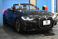 BMW 4シリーズ M440i xDriveｶﾌﾞﾘｵﾚ 1ｵｰﾅｰ ﾋｰﾀｰ付赤革 ﾋﾟｱﾉﾌﾞﾗｯｸｲﾝﾃﾘｱﾄﾘﾑ ｴｱｶﾗｰ ﾚｰｻﾞｰLEDﾍｯﾄﾞﾗｲﾄ HUD Mｽﾎﾟｰﾂﾃﾞﾌ&ﾌﾞﾚｰｷ 可変Mｻｽ ﾗｲﾌﾞｺｯｸﾋﾟｯﾄﾀｯﾁﾊﾟﾈﾙﾅﾋﾞ全周囲ｶﾒﾗ Pｱｼｽﾄ LCW Apple Car Play ﾌﾙｾｸﾞ harman/kardon 19AW 2年保証