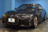 BMW 4シリーズ M440i xDriveｶﾌﾞﾘｵﾚ 1ｵｰﾅｰ ﾋｰﾀｰ付赤革 ﾋﾟｱﾉﾌﾞﾗｯｸｲﾝﾃﾘｱﾄﾘﾑ ｴｱｶﾗｰ ﾚｰｻﾞｰLEDﾍｯﾄﾞﾗｲﾄ HUD Mｽﾎﾟｰﾂﾃﾞﾌ&ﾌﾞﾚｰｷ 可変Mｻｽ ﾗｲﾌﾞｺｯｸﾋﾟｯﾄﾀｯﾁﾊﾟﾈﾙﾅﾋﾞ全周囲ｶﾒﾗ Pｱｼｽﾄ LCW Apple Car Play ﾌﾙｾｸﾞ harman/kardon 19AW 2年保証