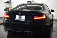 BMW Mシリーズ M2ｸｰﾍﾟ MDCT 7速DCT harman/kardon ﾋｰﾀｰ付黒革 LEDﾘﾝｸﾞｷｾﾉﾝﾍｯﾄﾞﾗｲﾄ ﾀｯﾁﾊﾟｯﾄﾞHDDﾅﾋﾞ 19AW  車線逸脱&歩行者警告 衝突軽減ﾌﾞﾚｰｷ ｶｰﾎﾞﾝｲﾝﾃﾘｱ Bｶﾒﾗ iｽﾄｯﾌﾟ ｽﾏｰﾄｷｰ 2年保証