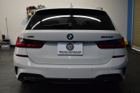 BMW 3シリーズ M340i Xﾄﾞﾗｲﾌﾞ ﾂｰﾘﾝｸﾞ ｲﾉﾍﾞｰｼｮﾝP ﾊﾟﾉﾗﾏｻﾝﾙｰﾌ KW車高調 M Performanceｶｰﾎﾞﾝｲﾝﾃﾘｱ ｲﾉﾍﾞｰｼｮﾝP ﾋｰﾀｰ付黒革 ACC HUD ﾚｰｻﾞｰLEDﾗｲﾄ ﾚｲｽﾞ19AW ｼﾞｪｽﾁｬｰC付ﾀｯﾁﾊﾟﾈﾙﾅﾋﾞ全周囲ｶﾒﾗ駐車ｱｼｽﾄ ﾊｰﾏﾝｶｰﾄﾞﾝ 車線変更&逸脱警告 2年保証