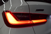 BMW 3シリーズ M340i Xﾄﾞﾗｲﾌﾞ ﾂｰﾘﾝｸﾞ ｲﾉﾍﾞｰｼｮﾝP ﾊﾟﾉﾗﾏｻﾝﾙｰﾌ KW車高調 M Performanceｶｰﾎﾞﾝｲﾝﾃﾘｱ ｲﾉﾍﾞｰｼｮﾝP ﾋｰﾀｰ付黒革 ACC HUD ﾚｰｻﾞｰLEDﾗｲﾄ ﾚｲｽﾞ19AW ｼﾞｪｽﾁｬｰC付ﾀｯﾁﾊﾟﾈﾙﾅﾋﾞ全周囲ｶﾒﾗ駐車ｱｼｽﾄ ﾊｰﾏﾝｶｰﾄﾞﾝ 車線変更&逸脱警告 2年保証