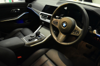 BMW 3シリーズ M340i Xﾄﾞﾗｲﾌﾞ ﾂｰﾘﾝｸﾞ ｲﾉﾍﾞｰｼｮﾝP ﾊﾟﾉﾗﾏｻﾝﾙｰﾌ KW車高調 M Performanceｶｰﾎﾞﾝｲﾝﾃﾘｱ ｲﾉﾍﾞｰｼｮﾝP ﾋｰﾀｰ付黒革 ACC HUD ﾚｰｻﾞｰLEDﾗｲﾄ ﾚｲｽﾞ19AW ｼﾞｪｽﾁｬｰC付ﾀｯﾁﾊﾟﾈﾙﾅﾋﾞ全周囲ｶﾒﾗ駐車ｱｼｽﾄ ﾊｰﾏﾝｶｰﾄﾞﾝ 車線変更&逸脱警告 2年保証
