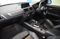 BMW Mシリーズ M2 MDCT 7速DCT LCI後期 ﾋｰﾀｰ付黒革 ﾍｷｻｺﾞﾅﾙLEDﾍｯﾄﾞﾗｲﾄ&ﾃｰﾙ ﾀｯﾁﾊﾟﾈﾙHDDﾅﾋﾞ Bｶﾒﾗ ﾘｱPDC 19AW 車線逸脱&歩行者警告 衝突軽減ﾌﾞﾚｰｷ ｶｰﾎﾞﾝｲﾝﾃﾘｱ 2年保証