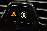 BMW 7シリーズ 740i Mｽﾎﾟｰﾂ ｻﾝﾙｰﾌ ﾚｰｻﾞｰLEDﾍｯﾄﾞﾗｲﾄ 前席ﾏｯｻｰｼﾞ全席ﾋｰﾀｰ&ﾍﾞﾝﾁﾚｰｼｮﾝ付茶革 ACC HUD ﾊｰﾏﾝｶｰﾄﾞﾝ ﾀｯﾁﾊﾟﾈﾙﾅﾋﾞ3Dﾋﾞｭｰﾌﾙｾｸﾞ LCW 液晶ﾒｰﾀｰ 20AW 車線逸脱&歩行者警告 衝突軽減ﾌﾞﾚｰｷ 電動ﾄﾗﾝｸ ﾃﾞｨｽﾌﾟﾚｲｷｰ 2年保証