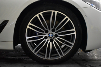 BMW 5シリーズ 530i Mｽﾎﾟｰﾂ 高出力ﾓﾃﾞﾙ ﾊｲﾗｲﾝP 型式変更後ﾓﾃﾞﾙ「ABA-JR20」 全席ﾋｰﾀｰ付黒革 全面液晶ﾒｰﾀｰ LEDﾍｯﾄﾞﾗｲﾄ 追従ACC HUD 車線変更&逸脱警告 衝突軽減B ﾀｯﾁﾊﾟﾈﾙ対応iﾄﾞﾗｲﾌﾞHDDﾅﾋﾞﾌﾙｾｸﾞ 全周囲ｶﾒﾗ3Dﾋﾞｭｰ Bｶﾒﾗ 電動ﾄﾗﾝｸ 19AW 2年保証