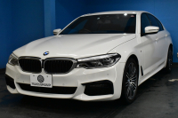 BMW 5シリーズ 530i Mｽﾎﾟｰﾂ 高出力ﾓﾃﾞﾙ ﾊｲﾗｲﾝP 型式変更後ﾓﾃﾞﾙ「ABA-JR20」 全席ﾋｰﾀｰ付黒革 全面液晶ﾒｰﾀｰ LEDﾍｯﾄﾞﾗｲﾄ 追従ACC HUD 車線変更&逸脱警告 衝突軽減B ﾀｯﾁﾊﾟﾈﾙ対応iﾄﾞﾗｲﾌﾞHDDﾅﾋﾞﾌﾙｾｸﾞ 全周囲ｶﾒﾗ3Dﾋﾞｭｰ Bｶﾒﾗ 電動ﾄﾗﾝｸ 19AW 2年保証