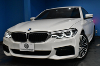 BMW 5シリーズ 530i Mｽﾎﾟｰﾂ 高出力ﾓﾃﾞﾙ ﾊｲﾗｲﾝP 型式変更後ﾓﾃﾞﾙ「ABA-JR20」 全席ﾋｰﾀｰ付黒革 全面液晶ﾒｰﾀｰ LEDﾍｯﾄﾞﾗｲﾄ 追従ACC HUD 車線変更&逸脱警告 衝突軽減B ﾀｯﾁﾊﾟﾈﾙ対応iﾄﾞﾗｲﾌﾞHDDﾅﾋﾞﾌﾙｾｸﾞ 全周囲ｶﾒﾗ3Dﾋﾞｭｰ Bｶﾒﾗ 電動ﾄﾗﾝｸ 19AW 2年保証