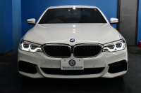 BMW 5シリーズ 530i Mｽﾎﾟｰﾂ 高出力ﾓﾃﾞﾙ ﾊｲﾗｲﾝP 型式変更後ﾓﾃﾞﾙ「ABA-JR20」 全席ﾋｰﾀｰ付黒革 全面液晶ﾒｰﾀｰ LEDﾍｯﾄﾞﾗｲﾄ 追従ACC HUD 車線変更&逸脱警告 衝突軽減B ﾀｯﾁﾊﾟﾈﾙ対応iﾄﾞﾗｲﾌﾞHDDﾅﾋﾞﾌﾙｾｸﾞ 全周囲ｶﾒﾗ3Dﾋﾞｭｰ Bｶﾒﾗ 電動ﾄﾗﾝｸ 19AW 2年保証