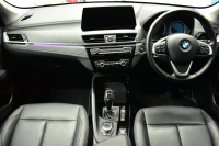 BMW X1 Xdrive18d Xﾗｲﾝ LCI後期 ﾌｪｲｽﾘﾌﾄ後 令和7年5月迄新車保証 4WD ｱﾄﾞﾊﾞﾝｽﾄﾞｱｸﾃｨﾌﾞｾｰﾌﾃｨ&ﾊｲﾗｲﾝ&ｺﾝﾌｫｰﾄP 追従ACC ﾋｰﾀｰ付電動黒革 LEDﾍｯﾄﾞﾗｲﾄ 18AW 車線逸脱&歩行者警告 衝突軽減B ﾀｯﾁﾊﾟﾈﾙﾅﾋﾞ Bｶﾒﾗ 前後PDC 駐車ｱｼｽﾄ 電動Rｹﾞｰﾄ ｽﾏｰﾄｷｰ  2年保証