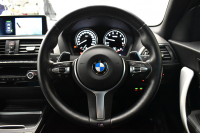 BMW 2シリーズ M240i LCI後期 直6ﾀｰﾎﾞ 340馬力 LEDﾍｯﾄﾞﾗｲﾄ 追従ACC ﾋｰﾀｰ付黒革 ﾀｯﾁﾊﾟﾈﾙiﾄﾞﾗｲﾌﾞHDDﾅﾋﾞ Bｶﾒﾗ 前後PDC 可変Mｻｽ 大型ﾌﾞﾚｰｷｼｽﾃﾑ 車線逸脱&歩行者警告 衝突軽減ﾌﾞﾚｰｷ 18AW ﾊﾟﾄﾞﾙｼﾌﾄ 2年保証
