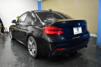 BMW 2シリーズ M240i LCI後期 直6ﾀｰﾎﾞ 340馬力 LEDﾍｯﾄﾞﾗｲﾄ 追従ACC ﾋｰﾀｰ付黒革 ﾀｯﾁﾊﾟﾈﾙiﾄﾞﾗｲﾌﾞHDDﾅﾋﾞ Bｶﾒﾗ 前後PDC 可変Mｻｽ 大型ﾌﾞﾚｰｷｼｽﾃﾑ 車線逸脱&歩行者警告 衝突軽減ﾌﾞﾚｰｷ 18AW ﾊﾟﾄﾞﾙｼﾌﾄ 2年保証