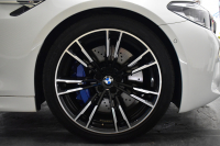 BMW Mシリーズ M5 V8ﾂｲﾝﾀｰﾎﾞ600馬力 MxDrive（4WD/2WD切替可）全席ﾋｰﾀｰ&前席ﾍﾞﾝﾁﾚｰｼｮﾝ付ｼﾙﾊﾞｰｽﾄｰﾝ&ﾌﾞﾗｯｸﾚｻﾞｰ ﾀﾞｰｸｶｰﾎﾞﾝｲﾝﾃﾘｱ 追従ACC LCW LEDﾍｯﾄﾞﾗｲﾄ HUD 液晶ﾒｰﾀｰ 3Dﾋﾞｭｰ 20AW 2年保証