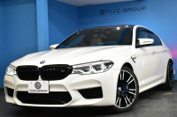 BMW Mシリーズ M5 V8ﾂｲﾝﾀｰﾎﾞ600馬力 MxDrive（4WD/2WD切替可）全席ﾋｰﾀｰ&前席ﾍﾞﾝﾁﾚｰｼｮﾝ付ｼﾙﾊﾞｰｽﾄｰﾝ&ﾌﾞﾗｯｸﾚｻﾞｰ ﾀﾞｰｸｶｰﾎﾞﾝｲﾝﾃﾘｱ 追従ACC LCW LEDﾍｯﾄﾞﾗｲﾄ HUD 液晶ﾒｰﾀｰ 3Dﾋﾞｭｰ 20AW 2年保証