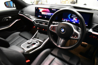 BMW 3シリーズ 320i Mｽﾎﾟｰﾂ 新車保証R7年12月迄 LCI後期 ﾊｲﾗｲﾝP ｶｰﾌﾞﾄﾞﾃﾞｨｽﾌﾟﾚｲ ﾋｰﾀｰ付黒革 LEDﾍｯﾄﾞﾗｲﾄ 電動ﾄﾗﾝｸ 18AW BMWﾗｲﾌﾞｺｯｸﾋﾟｯﾄ Bｶﾒﾗ ｱｯﾌﾟﾙｶｰﾌﾟﾚｲ  ACC HUD 車線変更&逸脱&歩行者警告 2年保証