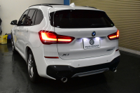 BMW X1 Xdrive18d Mｽﾎﾟｰﾂ LCI後期 ﾌｪｲｽﾘﾌﾄ後 1ｵｰﾅｰ 4WD ｾﾚｸﾄ&ｱﾄﾞﾊﾞﾝｽﾄﾞｱｸﾃｨﾌﾞｾｰﾌﾃｨ&ﾊｲﾗｲﾝ&ｺﾝﾌｫｰﾄP ﾊﾟﾉﾗﾏｶﾞﾗｽｻﾝﾙｰﾌ ACC ﾋｰﾀｰ付電動黒革 LEDﾍｯﾄﾞﾗｲﾄ 18AW 車線逸脱&歩行者警告 衝突軽減B ﾀｯﾁﾊﾟﾈﾙﾅﾋﾞ Bｶﾒﾗ 電動Rｹﾞｰﾄ 2年保証
