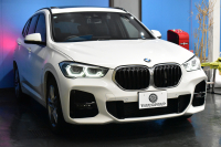 BMW X1 Xdrive18d Mｽﾎﾟｰﾂ LCI後期 ﾌｪｲｽﾘﾌﾄ後 1ｵｰﾅｰ 4WD ｾﾚｸﾄ&ｱﾄﾞﾊﾞﾝｽﾄﾞｱｸﾃｨﾌﾞｾｰﾌﾃｨ&ﾊｲﾗｲﾝ&ｺﾝﾌｫｰﾄP ﾊﾟﾉﾗﾏｶﾞﾗｽｻﾝﾙｰﾌ ACC ﾋｰﾀｰ付電動黒革 LEDﾍｯﾄﾞﾗｲﾄ 18AW 車線逸脱&歩行者警告 衝突軽減B ﾀｯﾁﾊﾟﾈﾙﾅﾋﾞ Bｶﾒﾗ 電動Rｹﾞｰﾄ 2年保証
