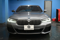 BMW 5シリーズ 530e Mｽﾎﾟｰﾂ LCI後期 PHEV ｴｸｽｸﾙｰｼﾌﾞﾅｯﾊﾟﾚｻﾞｰP 全席ﾋｰﾀｰ&Fﾍﾞﾝﾁﾚｰｼｮﾝ付ﾌﾞﾗｯｸﾅｯﾊﾟﾚｻﾞｰ LEDﾍｯﾄﾞﾗｲﾄ 可変ｻｽﾍﾟﾝｼｮﾝ ﾗｲﾌﾞｺｸﾋﾟｯﾄ ACC HUD LCW ﾀｯﾁﾊﾟﾈﾙﾅﾋﾞ全周囲ｶﾒﾗ ﾌﾙｾｸﾞ 電動ﾄﾗﾝｸ Mｽﾎﾟｰﾂﾌﾞﾚｰｷ  2年保証