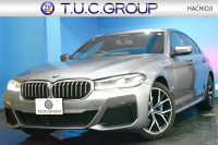 BMW 5シリーズ 530e Mｽﾎﾟｰﾂ LCI後期 PHEV ｴｸｽｸﾙｰｼﾌﾞﾅｯﾊﾟﾚｻﾞｰP 全席ﾋｰﾀｰ&Fﾍﾞﾝﾁﾚｰｼｮﾝ付ﾌﾞﾗｯｸﾅｯﾊﾟﾚｻﾞｰ LEDﾍｯﾄﾞﾗｲﾄ 可変ｻｽﾍﾟﾝｼｮﾝ ﾗｲﾌﾞｺｸﾋﾟｯﾄ ACC HUD LCW ﾀｯﾁﾊﾟﾈﾙﾅﾋﾞ全周囲ｶﾒﾗ ﾌﾙｾｸﾞ 電動ﾄﾗﾝｸ Mｽﾎﾟｰﾂﾌﾞﾚｰｷ  2年保証