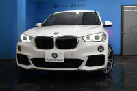BMW X1 Xdrive20i Mｽﾎﾟｰﾂ 4WD 中期ﾓﾃﾞﾙ  ｱﾄﾞﾊﾞﾝｽﾄﾞｱｸﾃｨﾌﾞｾｰﾌﾃｨP 追従ACC HUD ﾋｰﾀｰ付電動黒革 ﾀｯﾁﾊﾟﾈﾙﾅﾋﾞBｶﾒﾗ Pｱｼｽﾄ前後PDC LEDﾍｯﾄﾞﾗｲﾄ 衝突軽減 車線逸脱&歩行者警告 電動Rｹﾞｰﾄ ﾄﾞﾗﾊﾟﾌｫ 2年保証