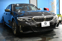 BMW 3シリーズ M340i Xﾄﾞﾗｲﾌﾞ ｲﾉﾍﾞｰｼｮﾝP ﾋｰﾀｰ付ﾌﾞﾗｯｸﾚｻﾞｰ ACC HUD ﾚｰｻﾞｰLEDﾗｲﾄ 可変Mｻｽ 19AW Mｽﾎﾟｰﾂﾌﾞﾚｰｷ&ﾃﾞﾌ ｼﾞｪｽﾁｬｰC付ﾀｯﾁﾊﾟﾈﾙﾅﾋﾞ全周囲ｶﾒﾗ ﾊｰﾏﾝｶｰﾄﾞﾝ 側面衝突&車線変更&逸脱警告 2年保証