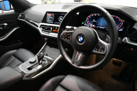 BMW 3シリーズ 320d Xﾄﾞﾗｲﾌﾞ ﾂｰﾘﾝｸﾞ Mｽﾎﾟｰﾂ 4WD ﾊｲﾗｲﾝ＆ｺﾝﾌｫｰﾄP ﾌﾙｾｸﾞTV 19AW Pｱｼｽﾄﾌﾟﾗｽ 3Dﾋﾞｭｰ全周囲ｶﾒﾗ ﾋｰﾀｰ付黒革 BMWﾗｲﾌﾞｺｯｸﾋﾟｯﾄ ｱｯﾌﾟﾙｶｰﾌﾟﾚｲ  ACC LEDﾍｯﾄﾞﾗｲﾄ 車線変更&逸脱&歩行者警告 2年保証