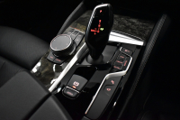 BMW 5シリーズ 540i Xﾄﾞﾗｲﾌﾞﾂｰﾘﾝｸﾞ Mｽﾎﾟｰﾂ 4WD ｺﾝﾌｫｰﾄ&ｾﾚｸﾄP ﾗｲﾌﾞｺｯｸﾋﾟｯﾄ ﾊﾟﾉﾗﾏｻﾝﾙｰﾌ harman/kardon Fﾍﾞﾝﾁﾚｰｼｮﾝ&ﾏｯｻｰｼﾞ全席ﾋｰﾀｰ付黒革 Mｽﾎﾟｰﾂﾌﾞﾚｰｷ LEDﾍｯﾄﾞﾗｲﾄ 液晶ﾒｰﾀｰ ACC HUD LCW 全周囲ｶﾒﾗ ﾌﾙｾｸﾞ 2年保証