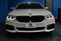 BMW 5シリーズ 540i Xﾄﾞﾗｲﾌﾞﾂｰﾘﾝｸﾞ Mｽﾎﾟｰﾂ 4WD ｺﾝﾌｫｰﾄ&ｾﾚｸﾄP ﾗｲﾌﾞｺｯｸﾋﾟｯﾄ ﾊﾟﾉﾗﾏｻﾝﾙｰﾌ harman/kardon Fﾍﾞﾝﾁﾚｰｼｮﾝ&ﾏｯｻｰｼﾞ全席ﾋｰﾀｰ付黒革 Mｽﾎﾟｰﾂﾌﾞﾚｰｷ LEDﾍｯﾄﾞﾗｲﾄ 液晶ﾒｰﾀｰ ACC HUD LCW 全周囲ｶﾒﾗ ﾌﾙｾｸﾞ 2年保証