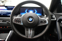 BMW 2シリーズ M240iXﾄﾞﾗｲﾌﾞ ｸｰﾍﾟ 新車保証R7年10月迄  ｶｰﾌﾞﾄﾞﾃﾞｨｽﾌﾟﾚｲ 1ｵｰﾅｰ ﾊｲﾗｲﾝP 4WD ﾋｰﾀｰ付黒革 Mｽﾎﾟｰﾂﾌﾞﾚｰｷ&ﾃﾞﾌ ACC HUD BMWﾗｲﾌﾞｺｯｸﾋﾟｯﾄ ﾅﾋﾞ全周囲ｶﾒﾗ ｱｯﾌﾟﾙｶｰﾌﾟﾚｲ LEDﾍｯﾄﾞﾗｲﾄ 19AW 2年保証