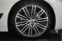 BMW 5シリーズ 523iﾂｰﾘﾝｸﾞ Mｽﾎﾟｰﾂ ｲﾉﾍﾞｰｼｮﾝ&ﾊｲﾗｲﾝP 液晶ﾒｰﾀｰ LEDﾍｯﾄﾞﾗｲﾄ 全席ﾋｰﾀｰ付黒革 追従ACC HUD ｼﾞｪｽﾁｬｰｺﾝﾄﾛｰﾙ対応ﾀｯﾁﾊﾟﾈﾙHDDﾅﾋﾞ 全周囲ｶﾒﾗ3Dﾋﾞｭｰ Pｱｼｽﾄ ﾜｲﾔﾚｽ充電 車線変更&逸脱&歩行者警告 19AW ﾃﾞｨｽﾌﾟﾚｲｷｰ 2年保証