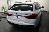 BMW 5シリーズ 523iﾂｰﾘﾝｸﾞ Mｽﾎﾟｰﾂ ｲﾉﾍﾞｰｼｮﾝ&ﾊｲﾗｲﾝP 液晶ﾒｰﾀｰ LEDﾍｯﾄﾞﾗｲﾄ 全席ﾋｰﾀｰ付黒革 追従ACC HUD ｼﾞｪｽﾁｬｰｺﾝﾄﾛｰﾙ対応ﾀｯﾁﾊﾟﾈﾙHDDﾅﾋﾞ 全周囲ｶﾒﾗ3Dﾋﾞｭｰ Pｱｼｽﾄ ﾜｲﾔﾚｽ充電 車線変更&逸脱&歩行者警告 19AW ﾃﾞｨｽﾌﾟﾚｲｷｰ 2年保証