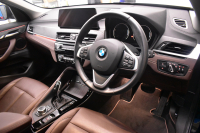 BMW X1 Xdrive18d Xﾗｲﾝ LCI後期 ﾌｪｲｽﾘﾌﾄ後ﾓﾃﾞﾙ 4WD ｾﾚｸﾄ&ｱﾄﾞﾊﾞﾝｽﾄﾞｱｸﾃｨﾌﾞｾｰﾌﾃｨ&ﾊｲﾗｲﾝ&ｺﾝﾌｫｰﾄP ﾊﾟﾉﾗﾏｻﾝR 追従ACC ﾋｰﾀｰ付電動ﾓｶﾚｻﾞｰ LEDﾍｯﾄﾞﾗｲﾄ 18AW 車線逸脱&歩行者警告 ﾀｯﾁﾊﾟﾈﾙHDDﾅﾋﾞBｶﾒﾗPｱｼｽﾄ 電動Rｹﾞｰﾄ ｽﾏｰﾄｷｰ 2年保証